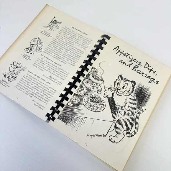 Louisiana Tiger Bait Cajun Creole Cookbook LSU 1976 Alumni 1st Ed Print Clean - Picture 3 of 11